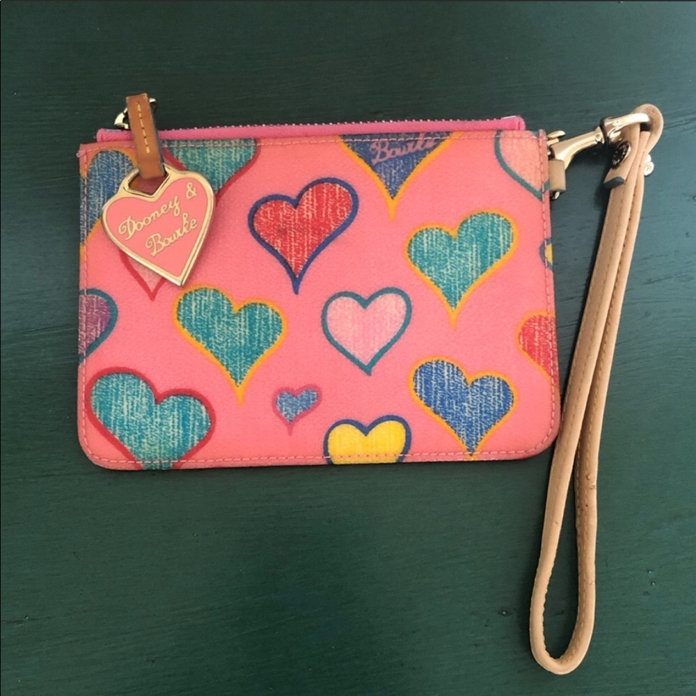 SOLD 💓 Candy Pink Dooney & Bourke wristlet! 👛
